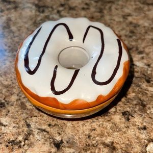 Ceramic donut container